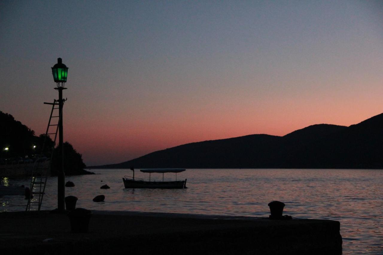 Rose - Apartmani Janovic Luštica Dış mekan fotoğraf