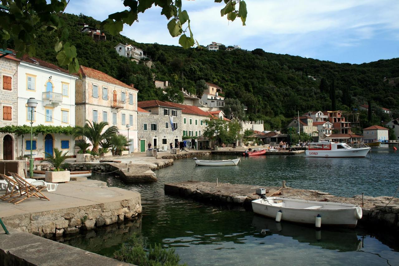 Rose - Apartmani Janovic Luštica Dış mekan fotoğraf